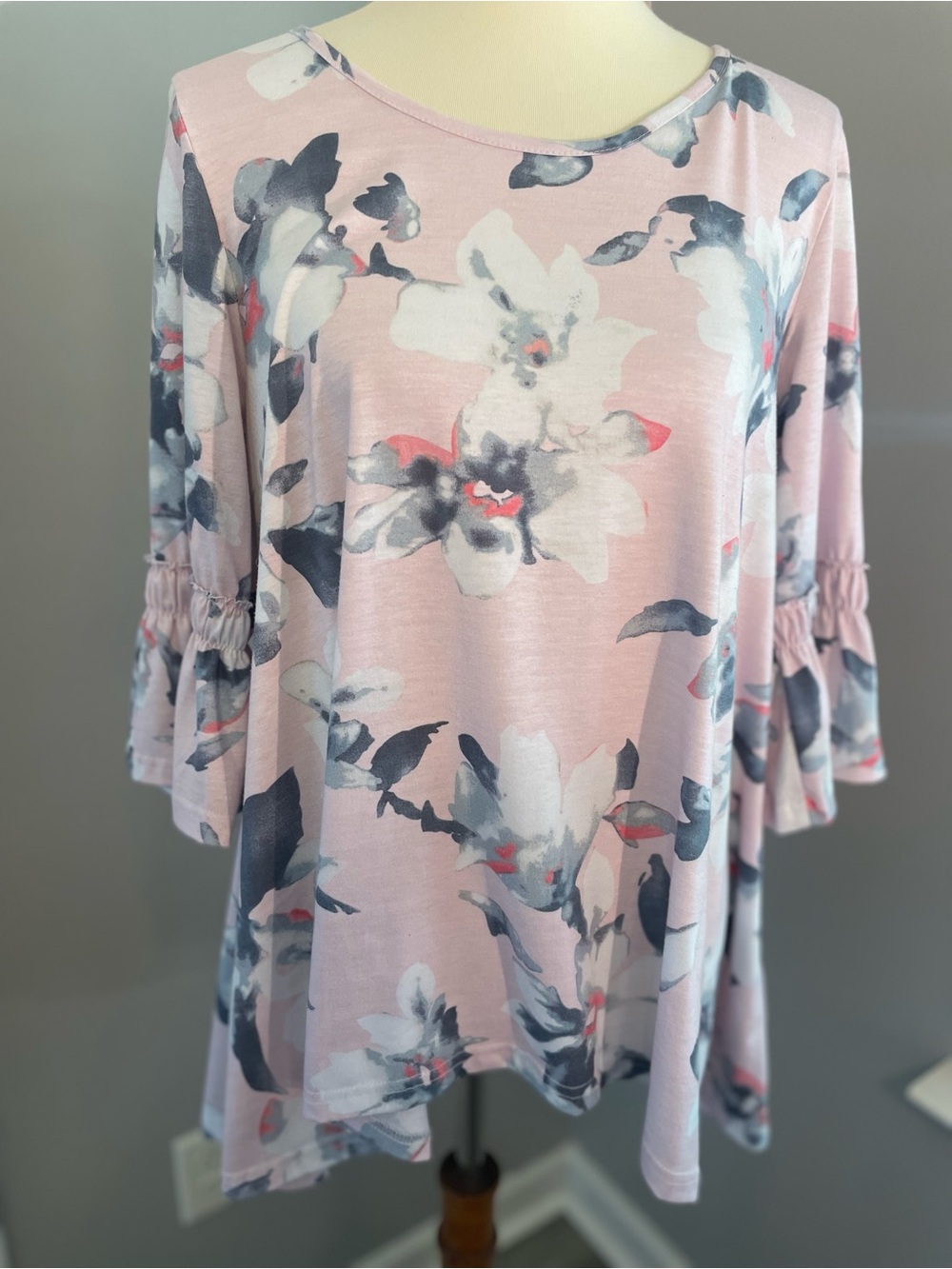 Women's Pink Floral Ruffle Sleeve Top